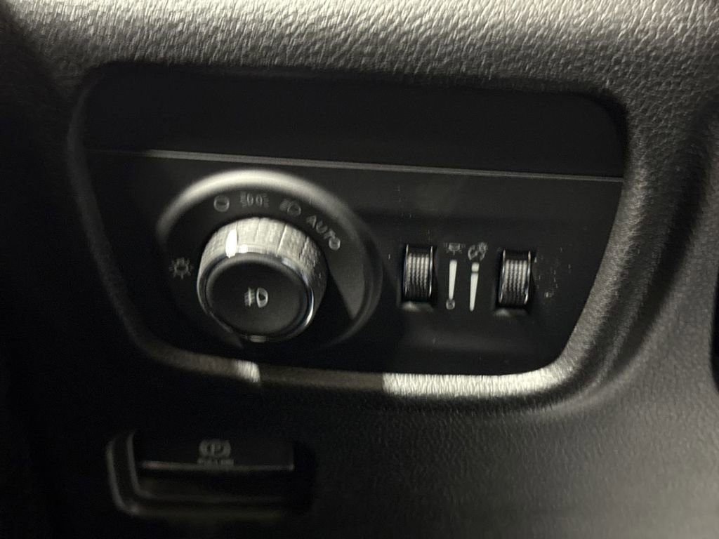 New 2025 Jeep Grand Cherokee Limited image 18