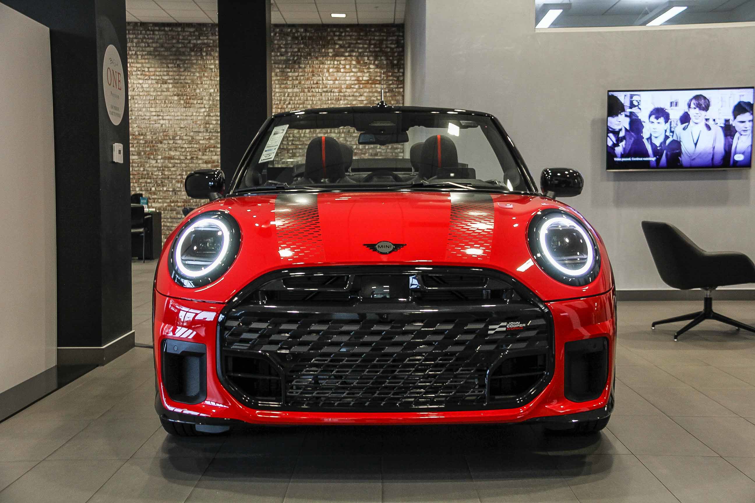 New 2026 MINI Cooper S image 2