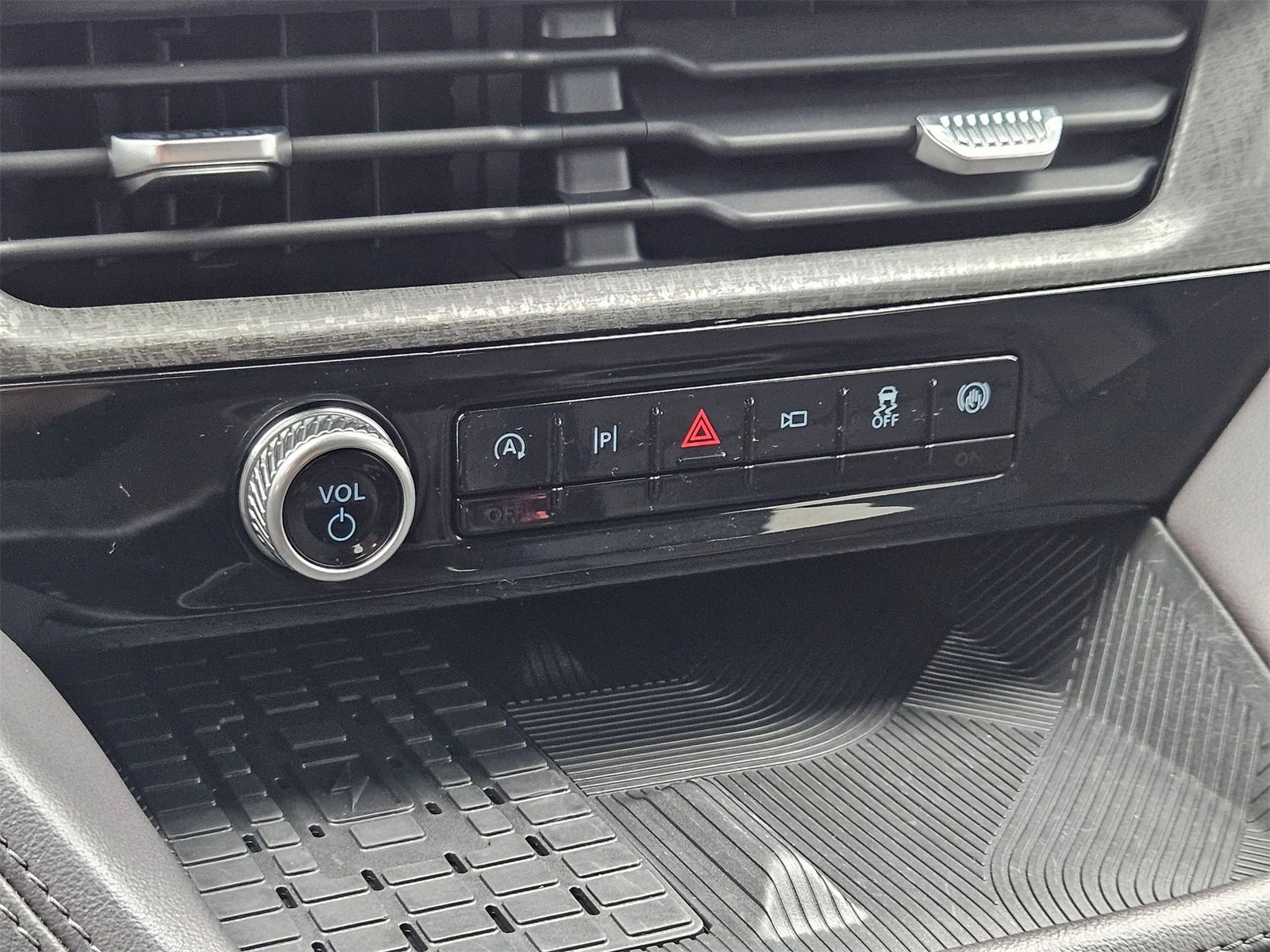 Used 2025 Ford Explorer Platinum w/ Ultimate Package image 21