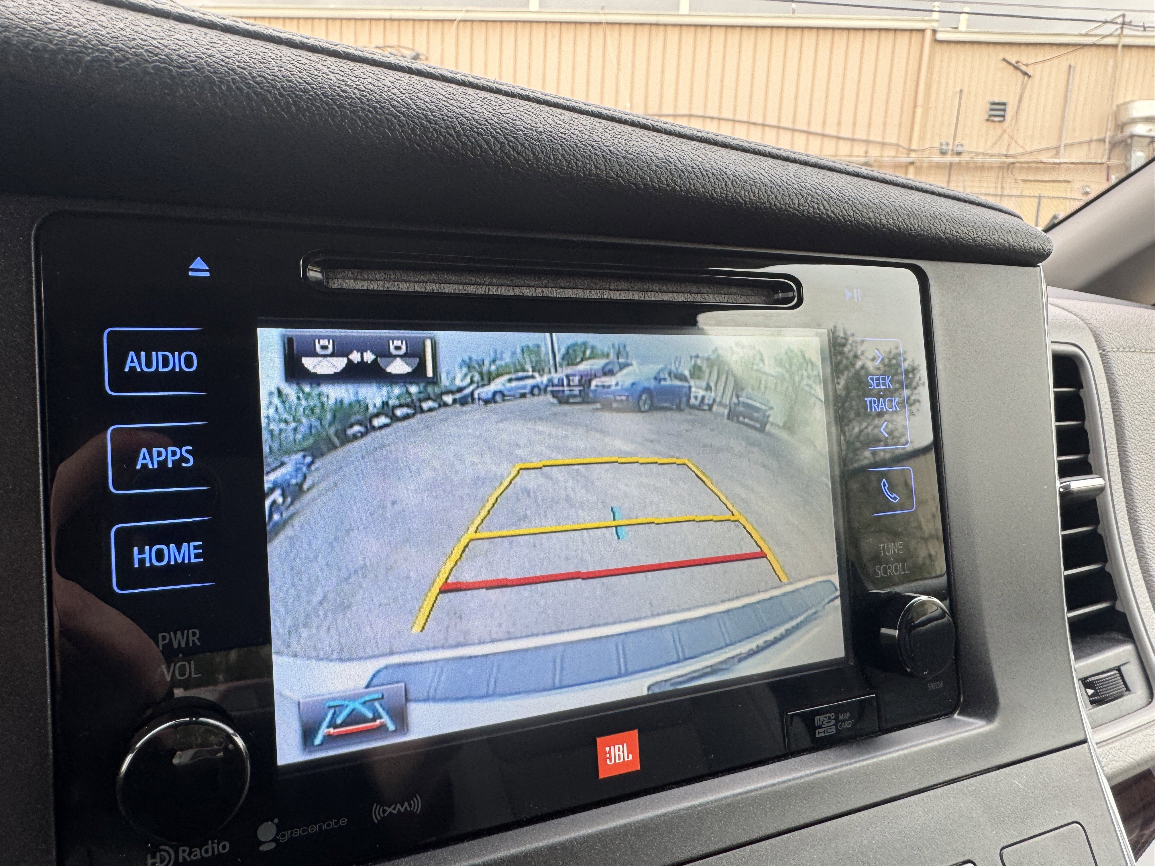 Used 2017 Toyota Sienna Limited Premium image 26