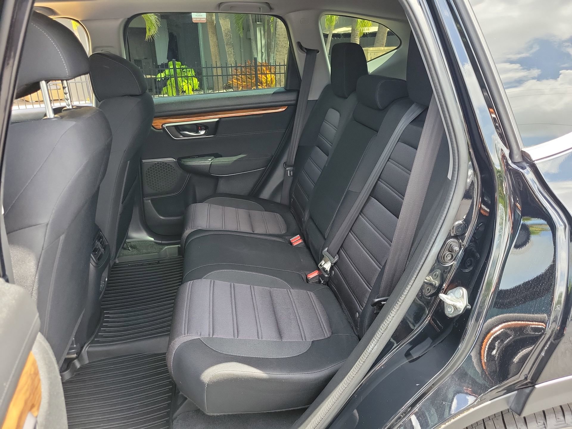 Used 2018 Honda CR-V EX image 17