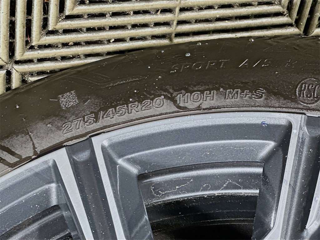 Used 2021 BMW X5 xDrive40i w/ M Sport Package image 32