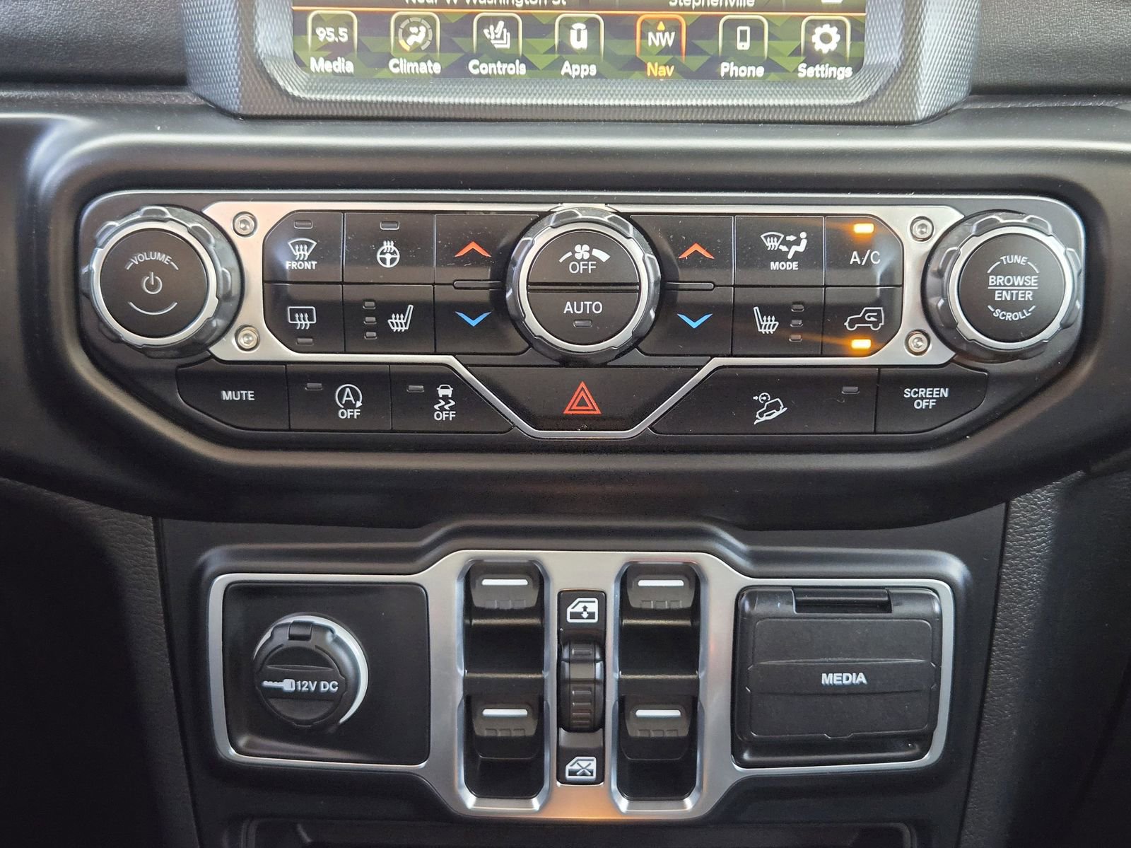 Used 2021 Jeep Wrangler Unlimited Sahara image 15