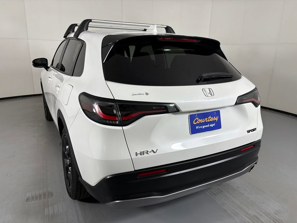 Used 2025 Honda HR-V Sport image 6