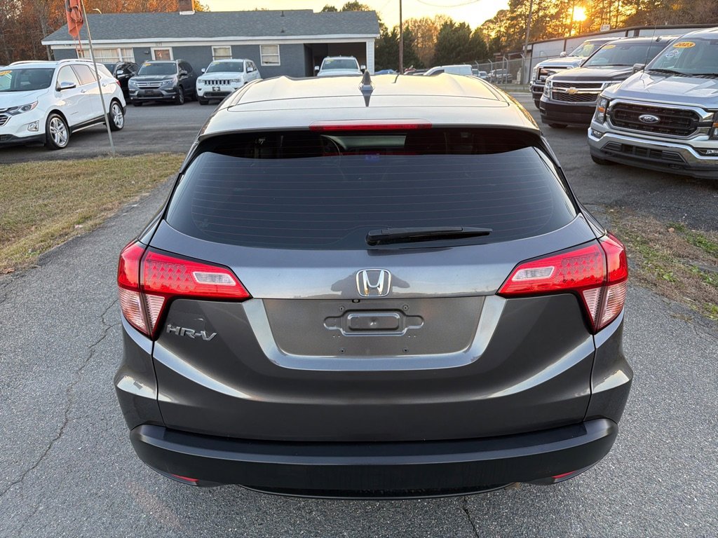 Used 2018 Honda HR-V LX image 12