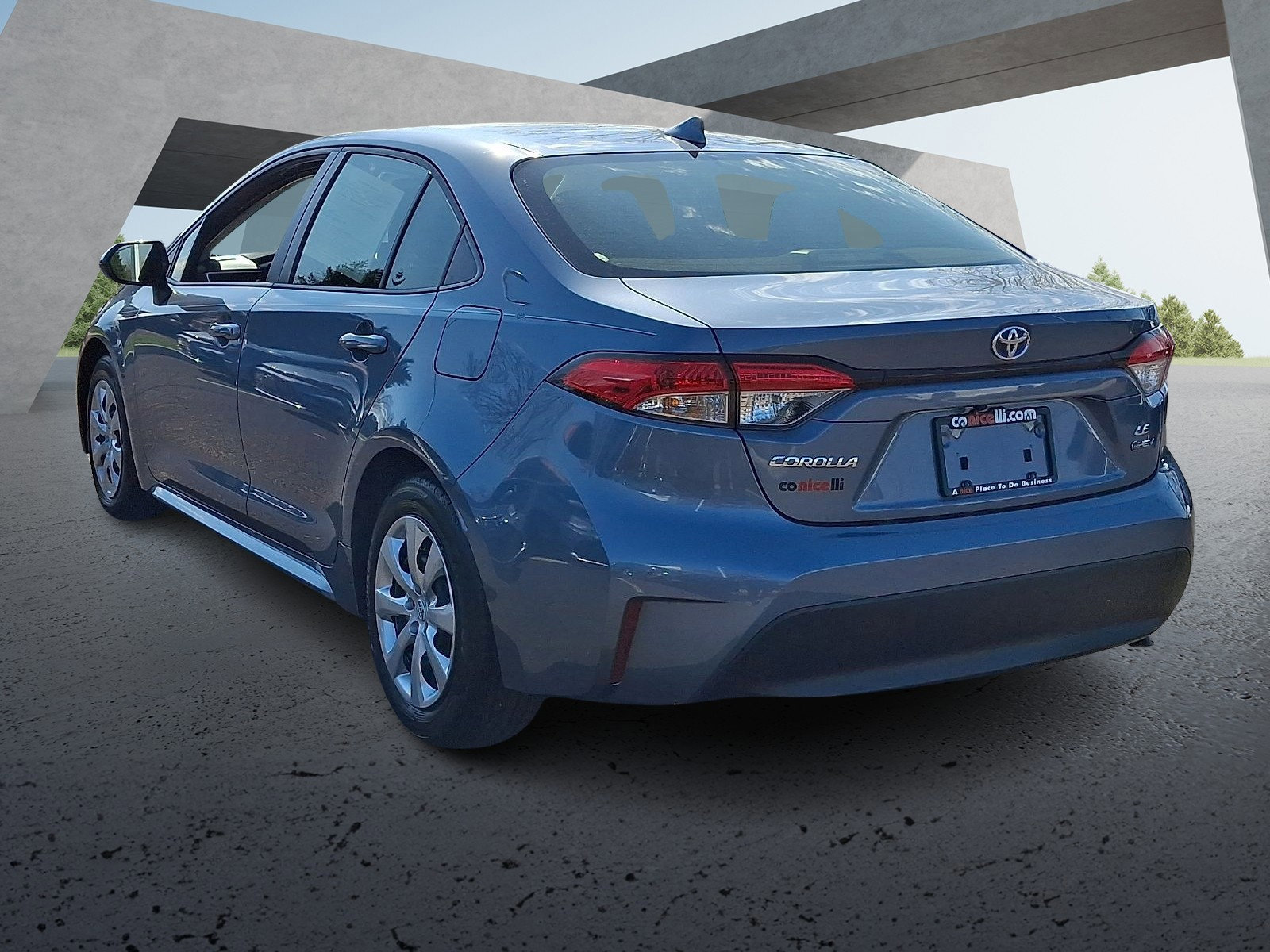 Certified 2025 Toyota Corolla LE FWD image 4