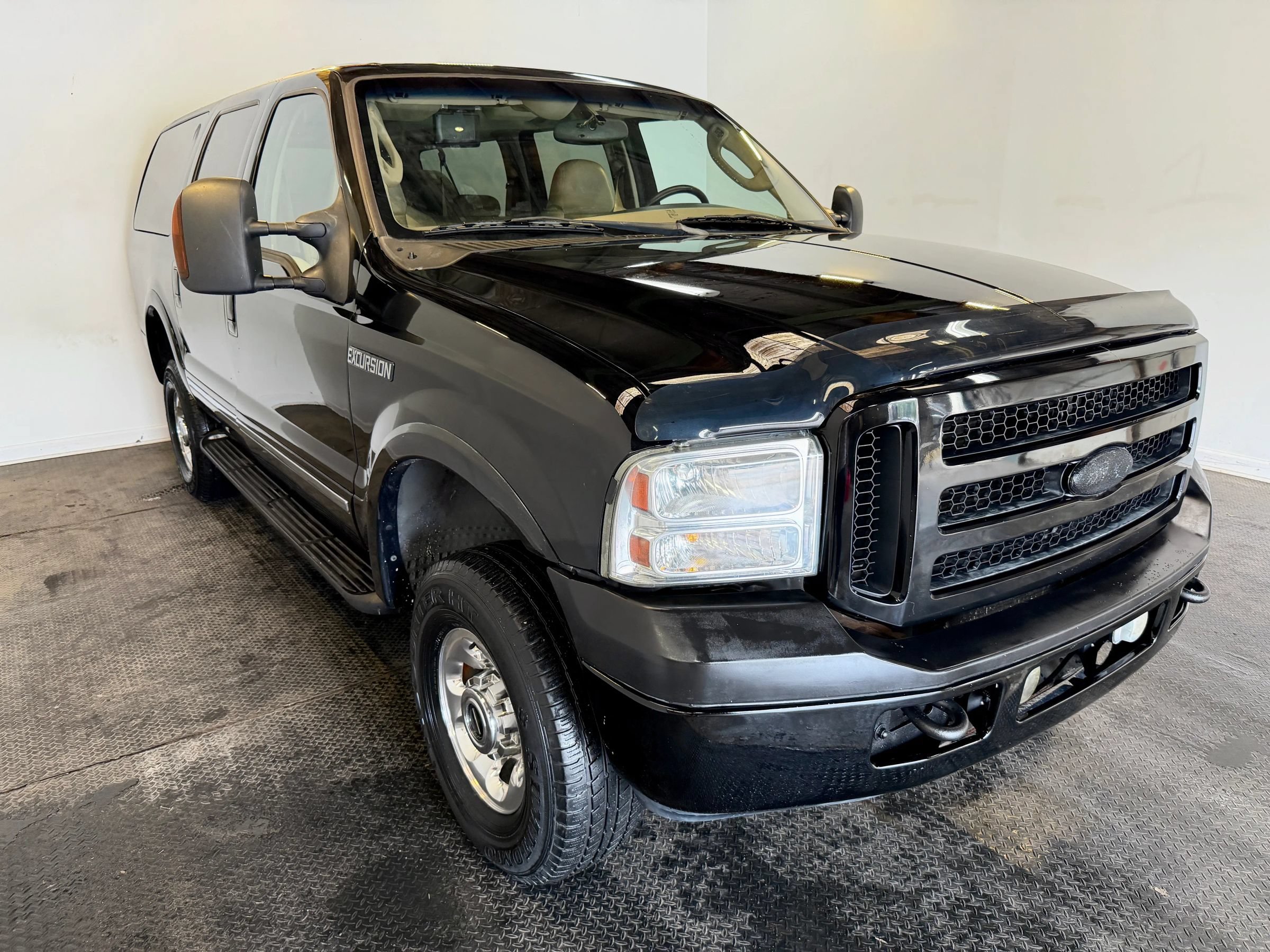 Used 2005 Ford Excursion Limited AWD/4WD image 4
