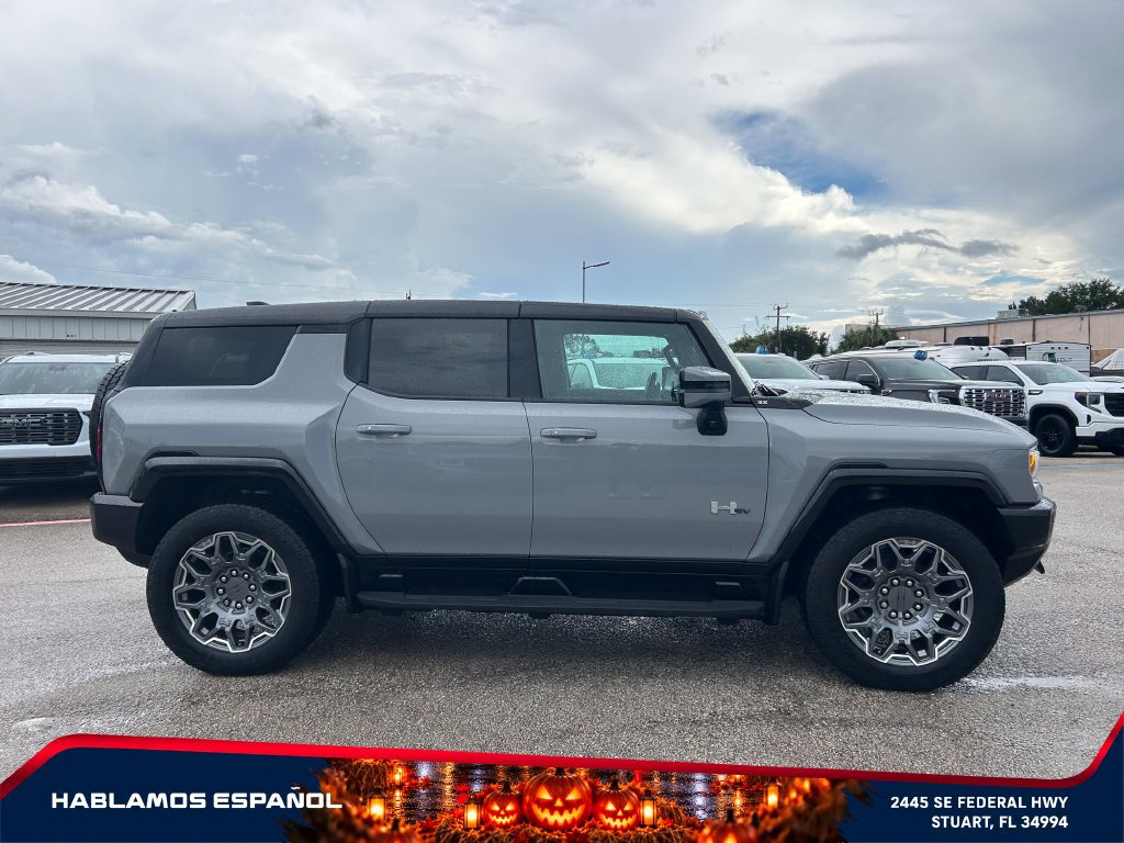 Certified 2025 GMC Hummer EV 3X AWD/4WD image 8