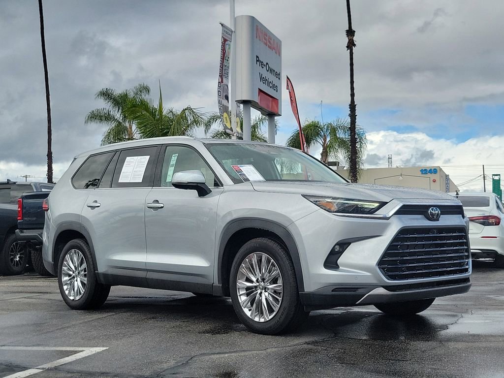 Used 2024 Toyota Grand Highlander Platinum image 32