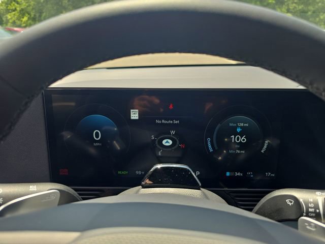 New 2025 Hyundai Ioniq 5 SE image 15