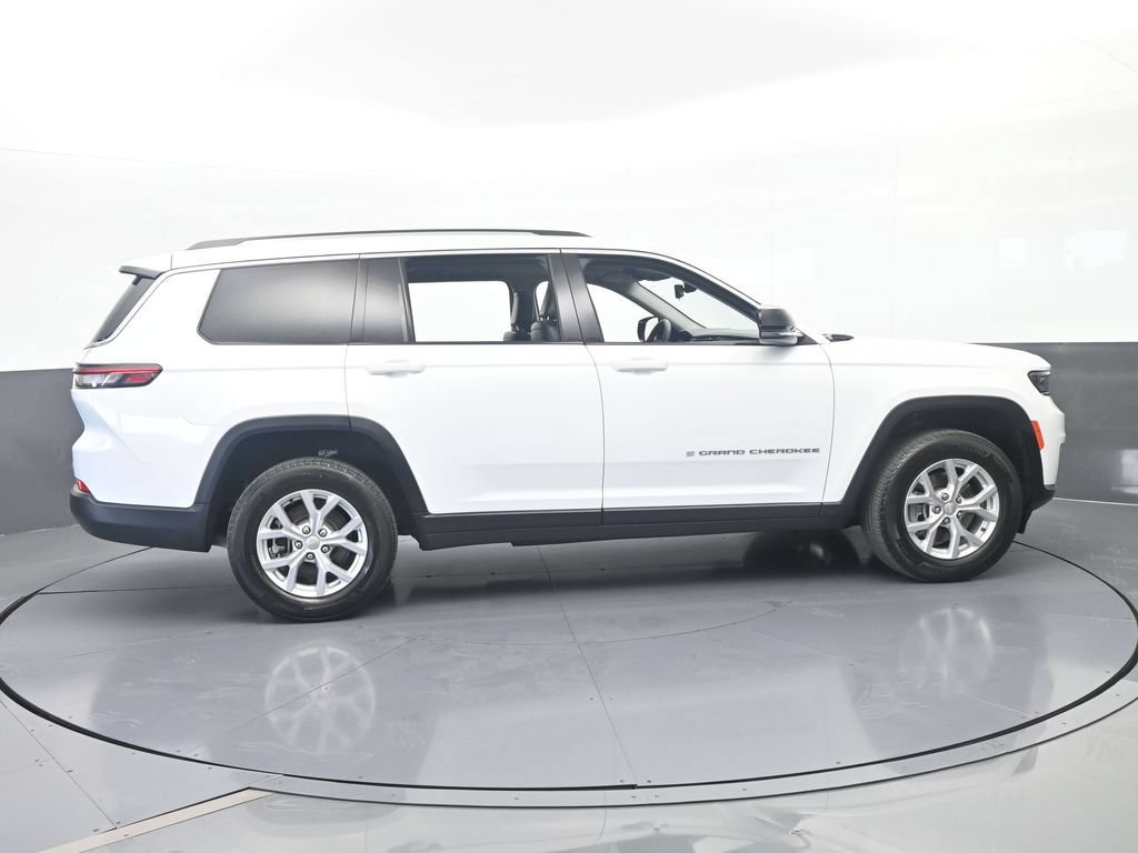 Used 2023 Jeep Grand Cherokee L Limited AWD/4WD image 7