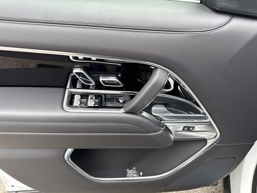 New 2026 Land Rover Range Rover SE AWD/4WD image 19