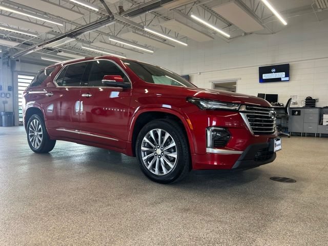 Certified 2023 Chevrolet Traverse Premier w/ LPO, Floor Liner Package AWD/4WD image 3