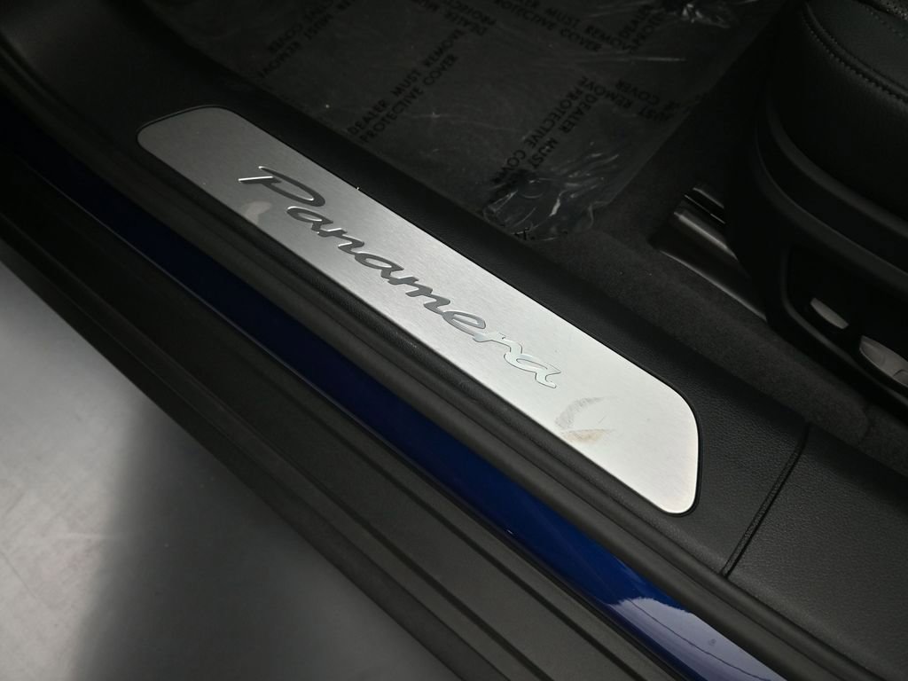 Certified 2025 Porsche Panamera image 25