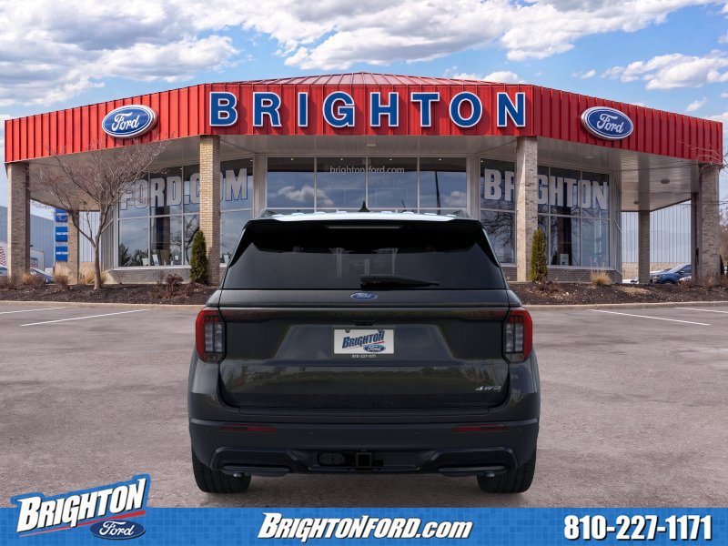 New 2026 Ford Explorer ST-Line w/ ST-Line Street Pack AWD/4WD image 8