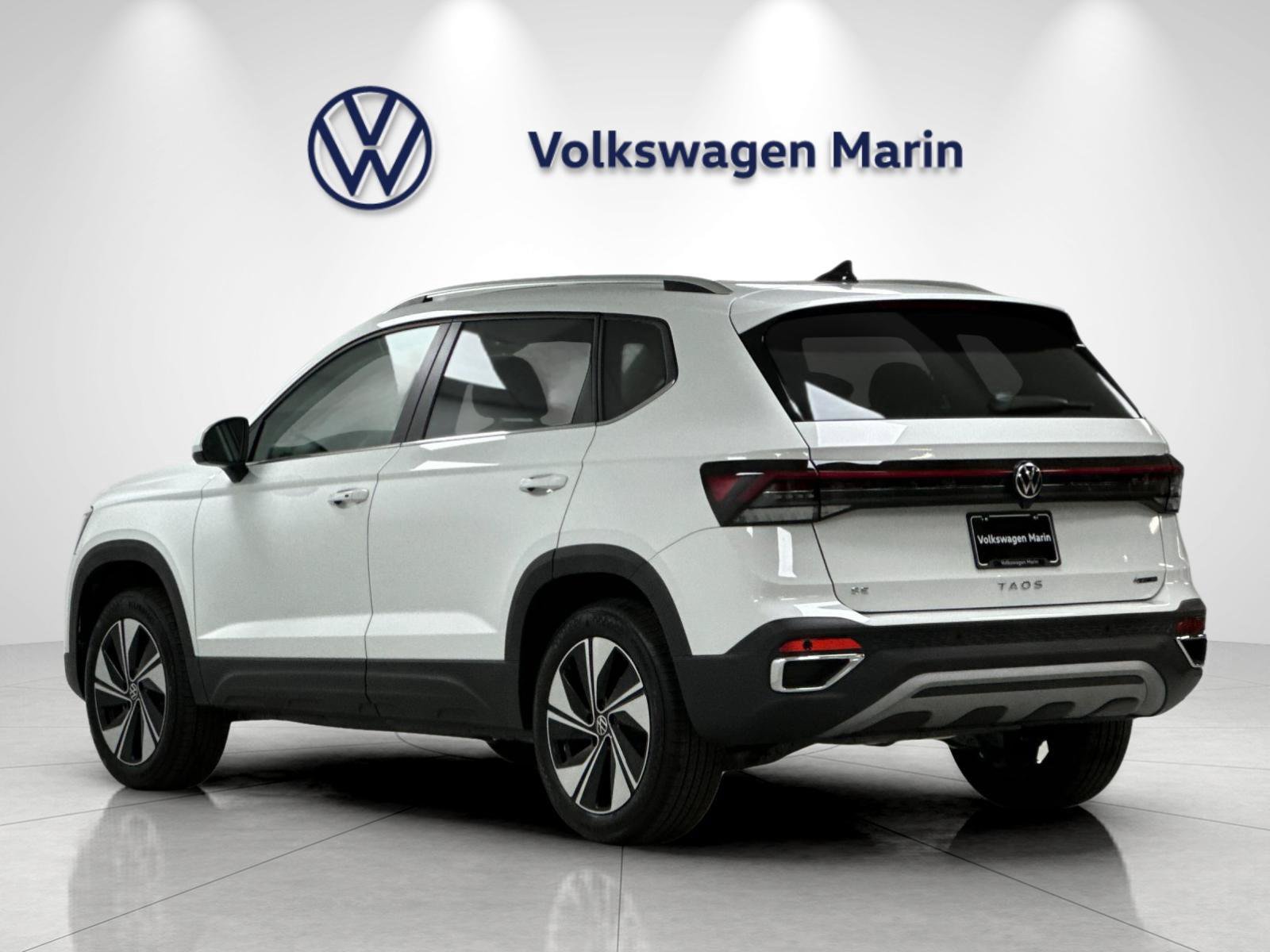 New 2026 Volkswagen Taos SE AWD/4WD image 3