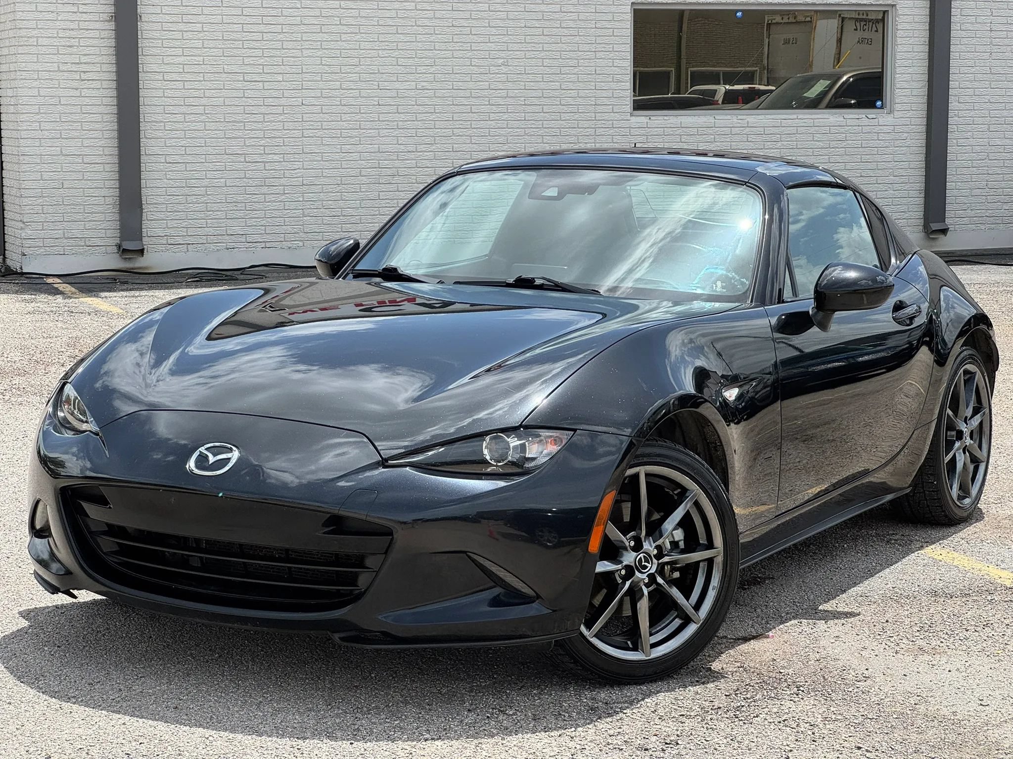 Used 2020 MAZDA MX-5 Miata RF Grand Touring RWD image 4
