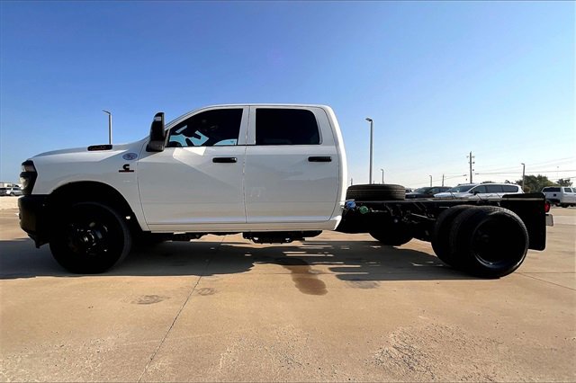 New 2026 RAM 3500 Tradesman image 13