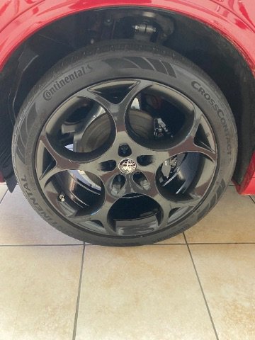 Used 2023 Alfa Romeo Stelvio Estrema image 35