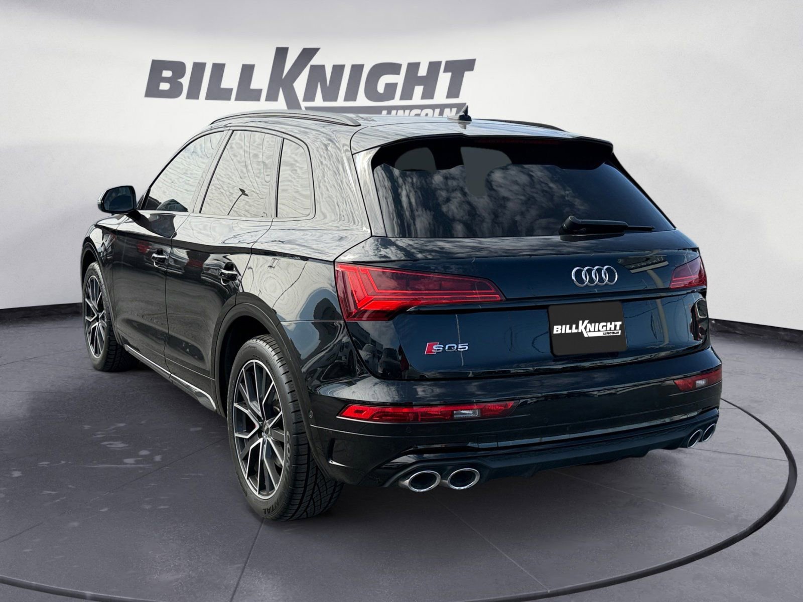 Used 2021 Audi SQ5 Prestige image 3