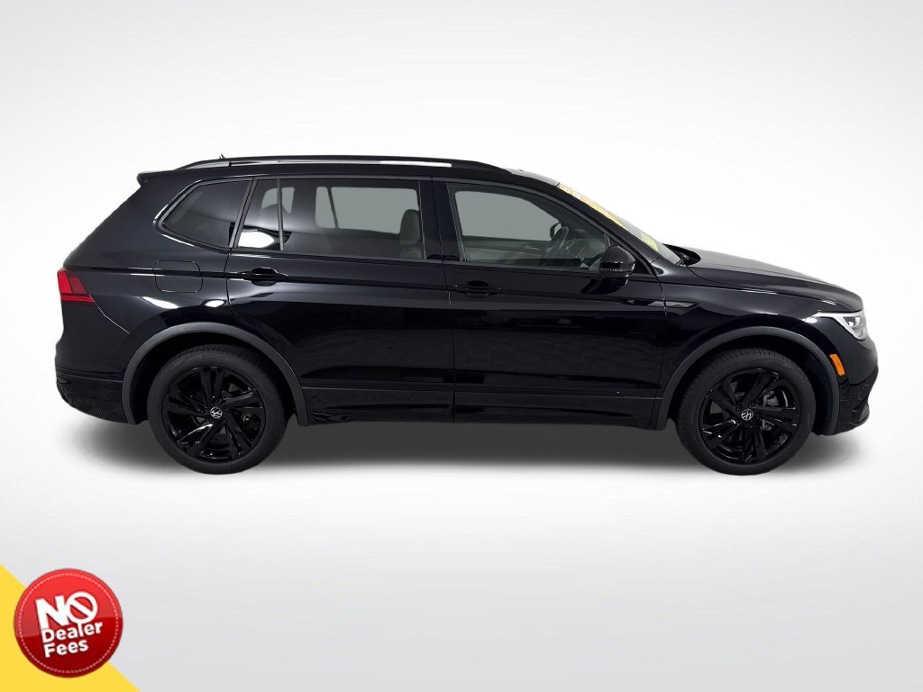 Used 2024 Volkswagen Tiguan SE R-Line FWD image 2