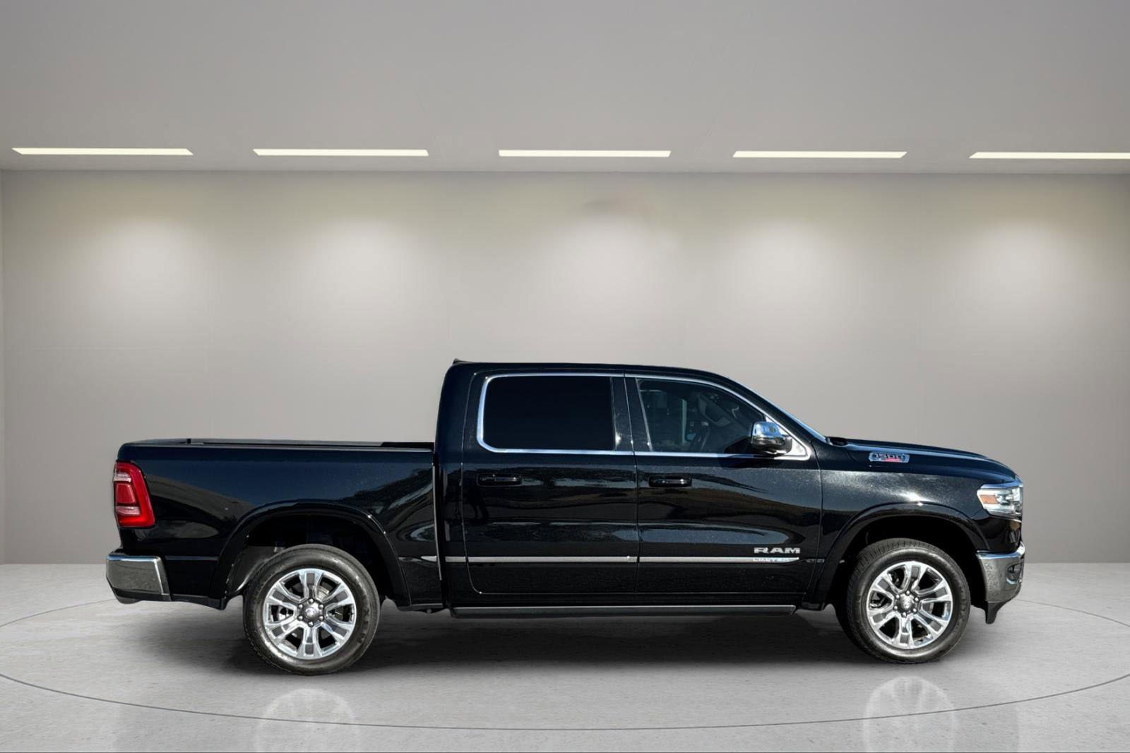 Used 2023 RAM 1500 Limited image 3