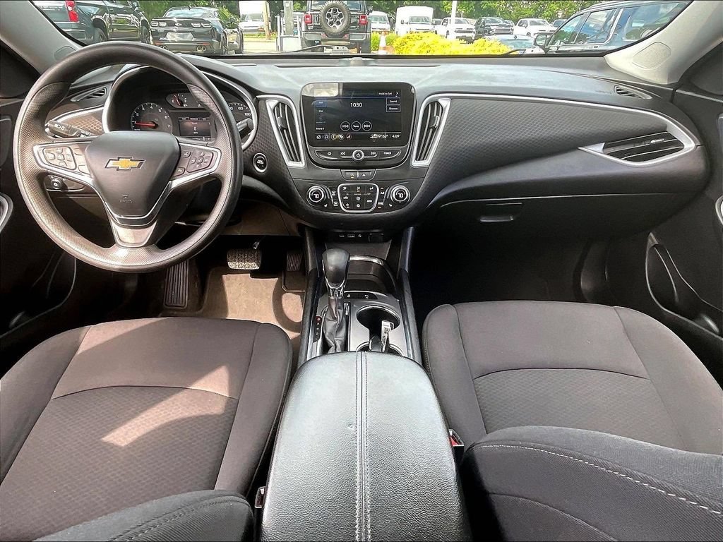 Used 2024 Chevrolet Malibu LT FWD image 21