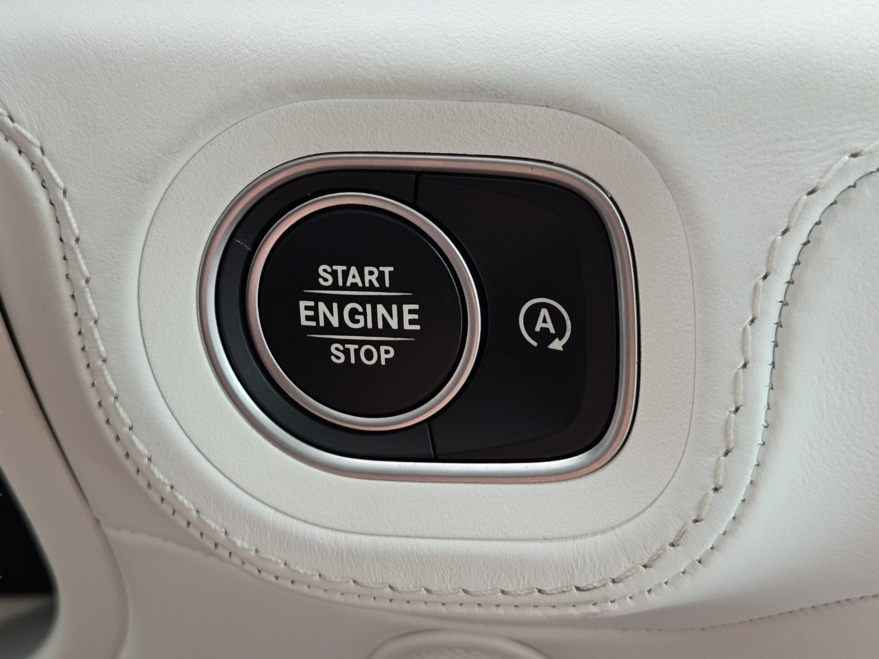 Used 2025 Mercedes-Benz Maybach GLS 600 4MATIC image 18