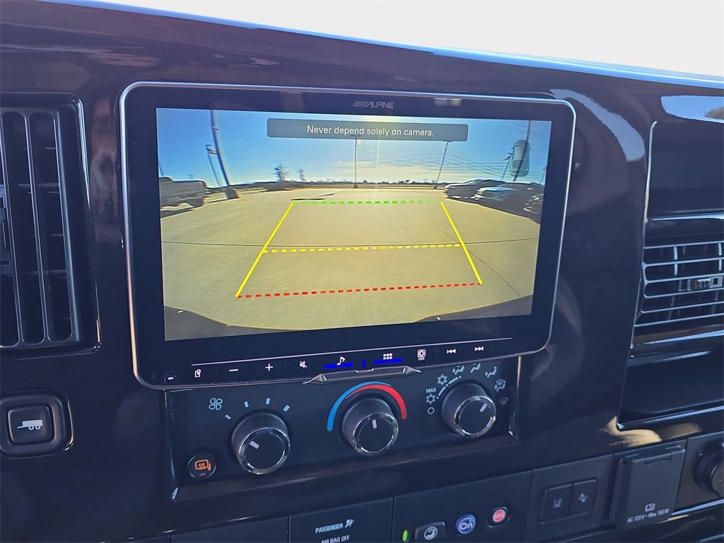New 2025 GMC Savana 2500 Extended w/ Driver Convenience Package image 21