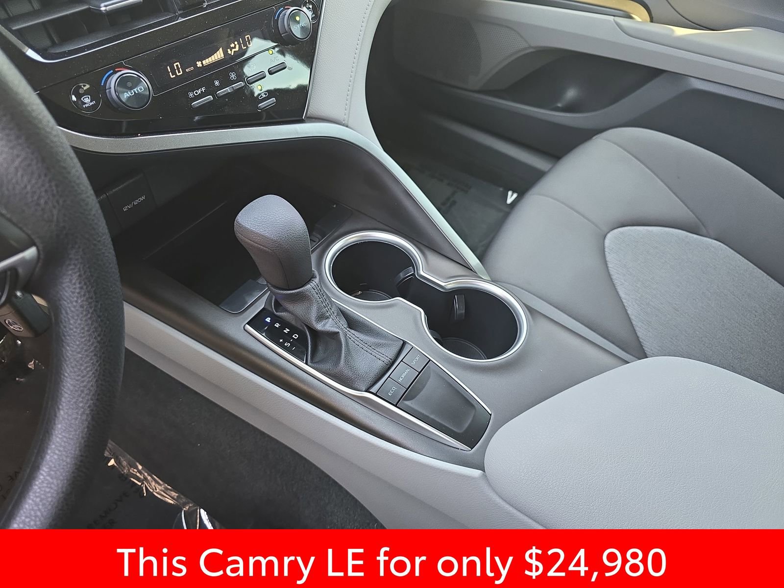 Used 2023 Toyota Camry LE FWD image 31