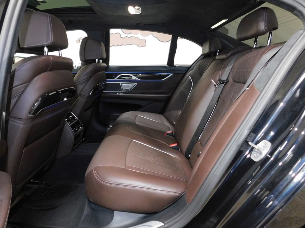Used 2019 BMW 750i xDrive AWD/4WD image 59