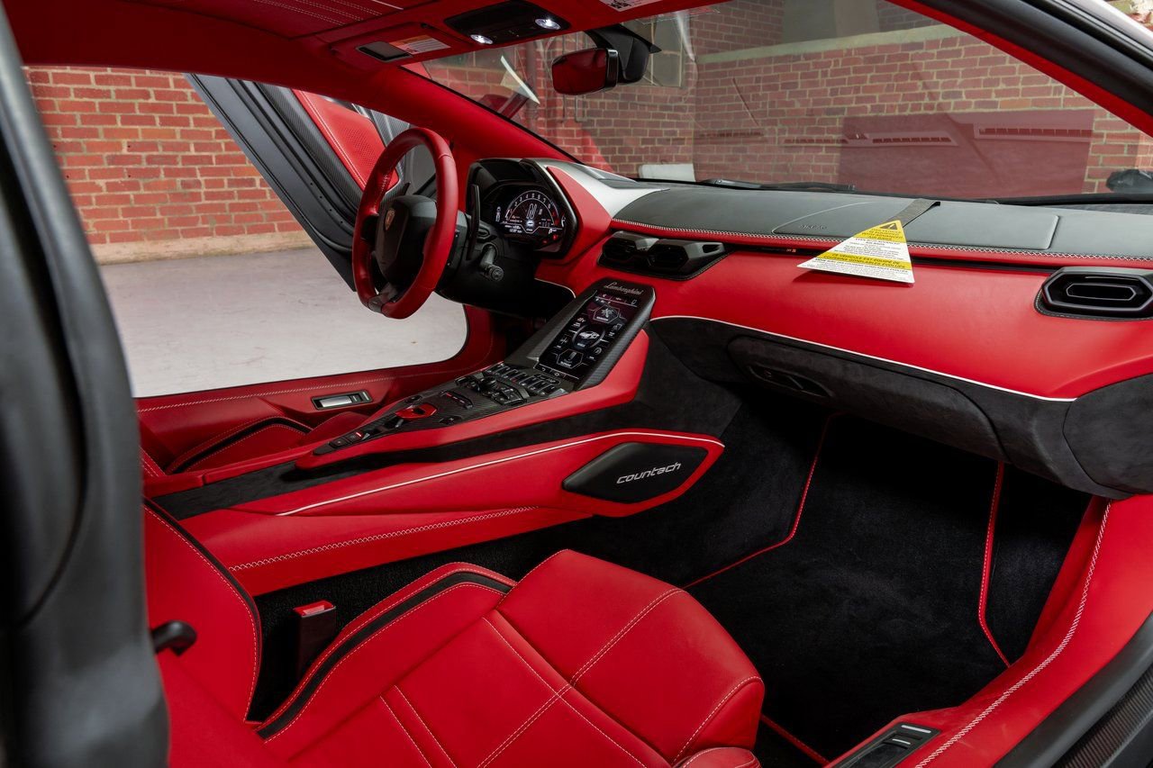 Used 2022 Lamborghini Aventador Countach AWD/4WD image 30
