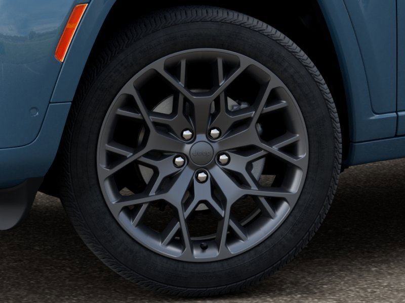 New 2026 Jeep Grand Cherokee Summit AWD/4WD image 4