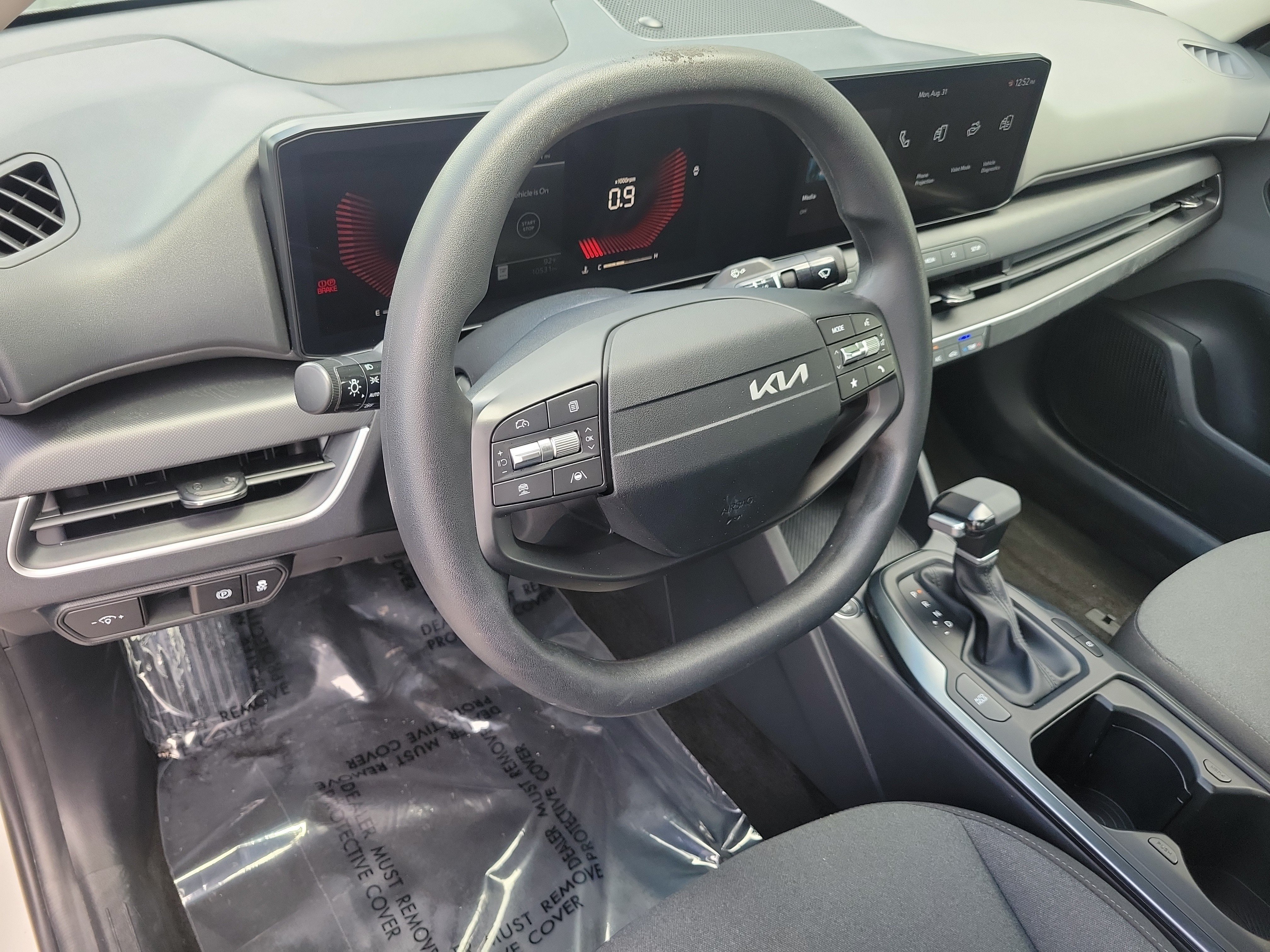 Used 2025 Kia K4 FWD image 9