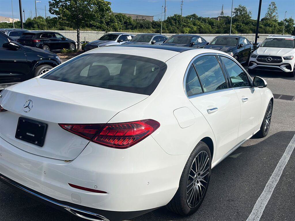 Used 2025 Mercedes-Benz C 300 Sedan image 17