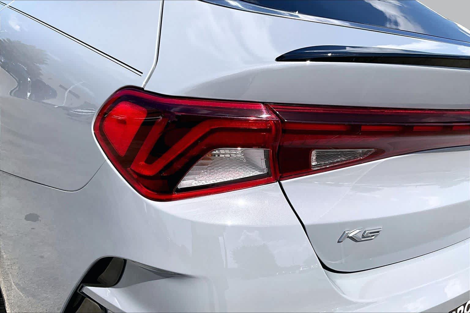 Used 2022 Kia K5 GT-Line FWD image 27