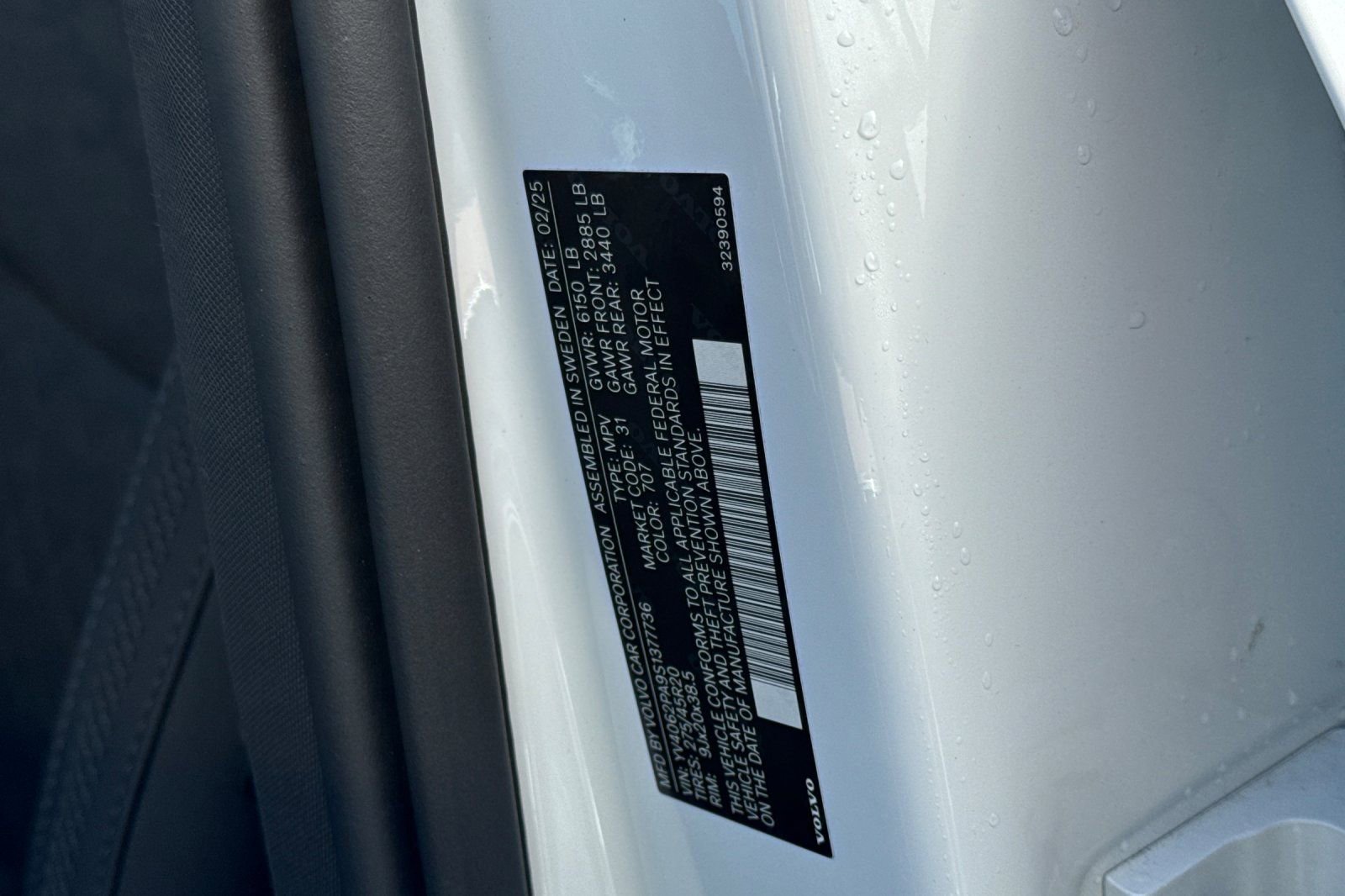 Used 2025 Volvo XC90 B6 Core w/ Protection Package Premier image 34