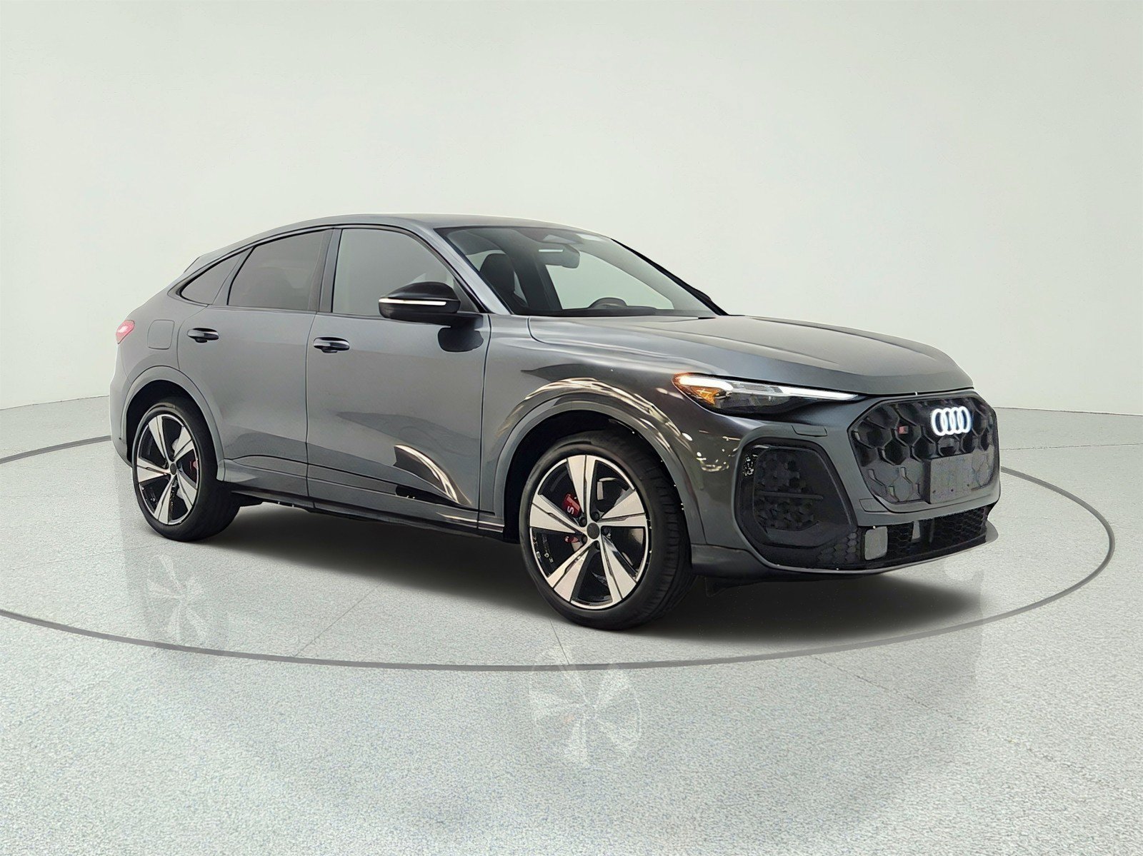 New 2026 Audi SQ5 Prestige AWD/4WD image 3