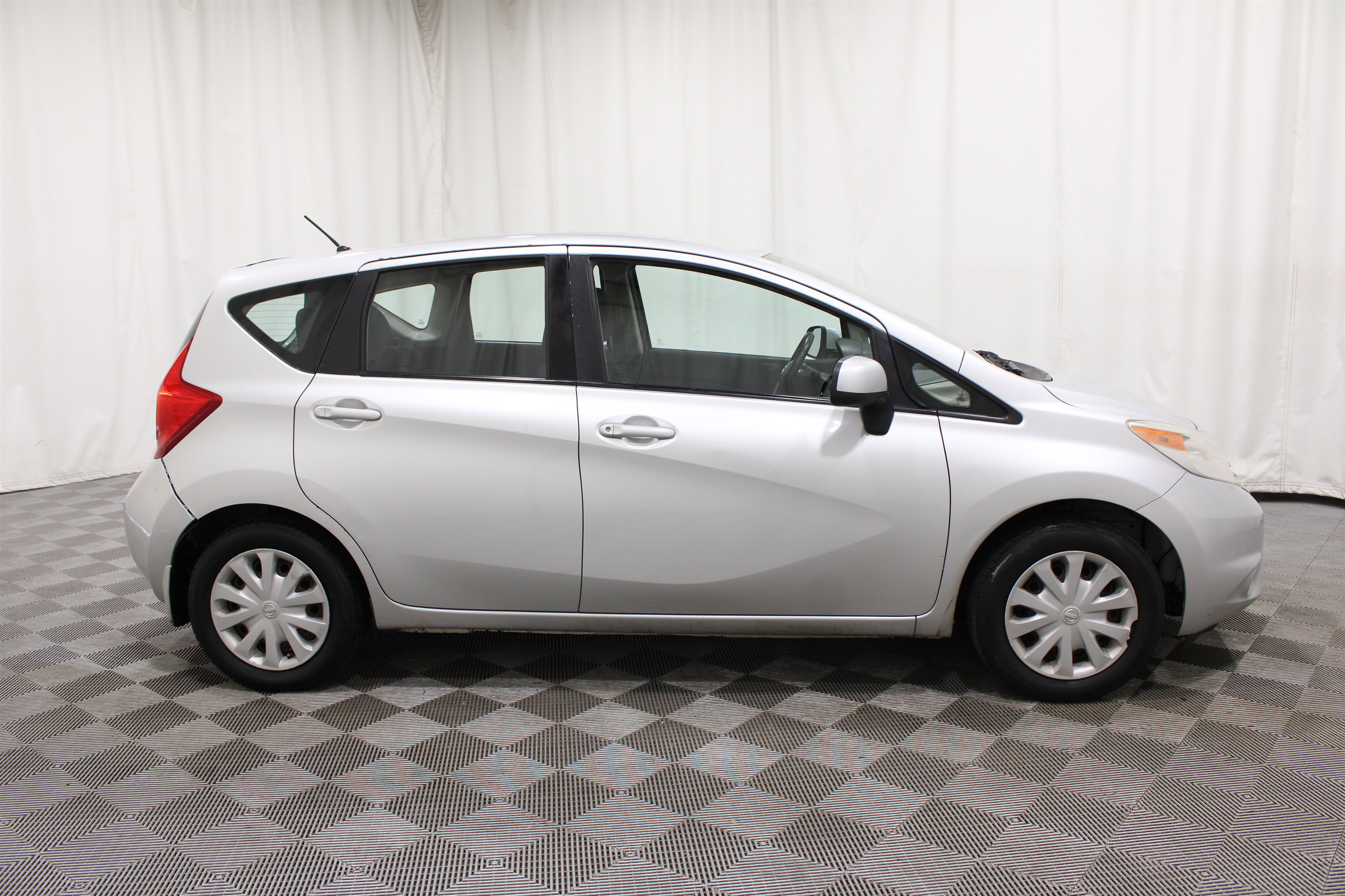 Used 2014 Nissan Versa Note S Plus FWD image 19