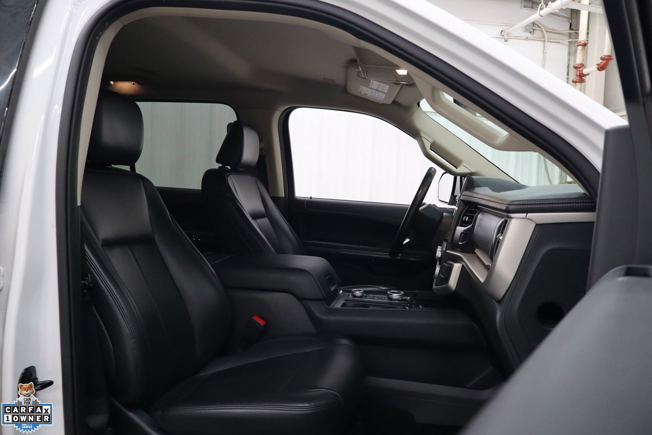 Used 2024 Ford Expedition XLT image 32