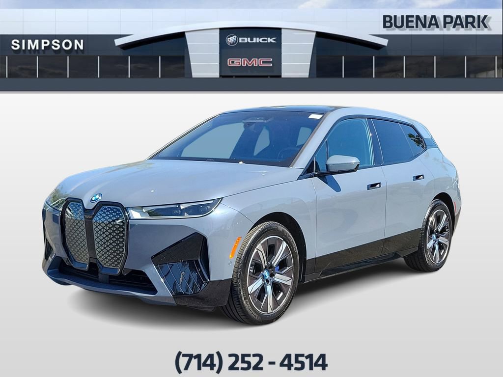 Used 2025 BMW iX xDrive50 image 4