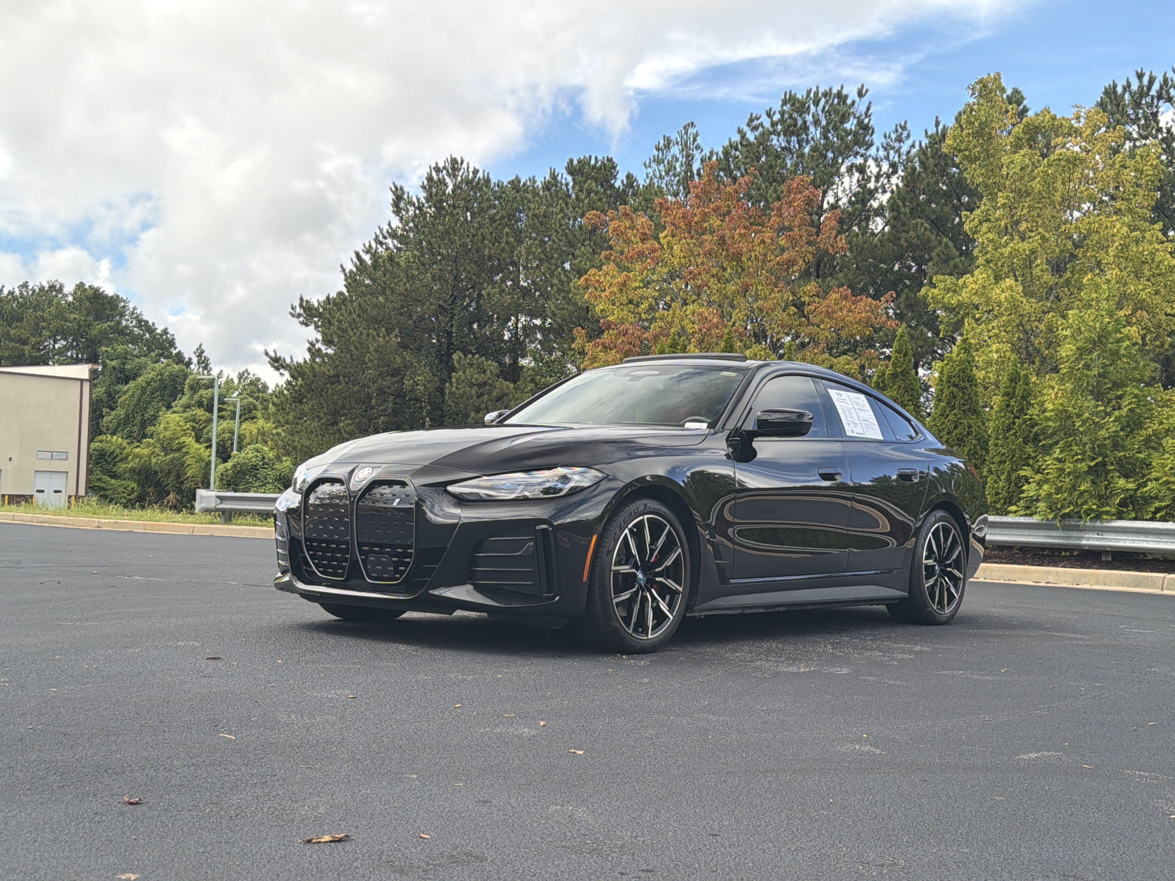 Used 2023 BMW i4 eDrive40 w/ M Sport Package RWD image 40