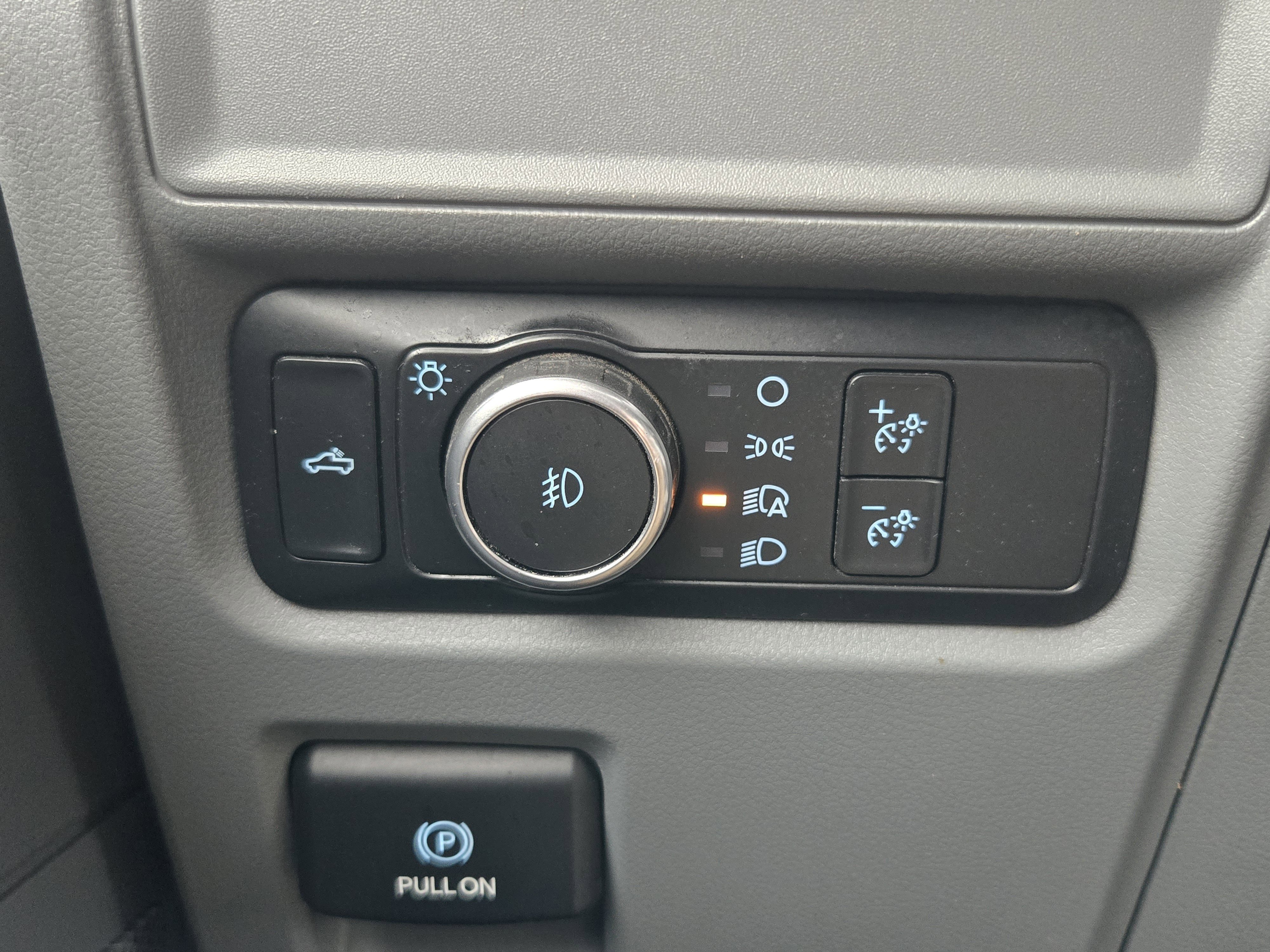 Certified 2022 Ford F150 XLT w/ Equipment Group 301A Mid image 16