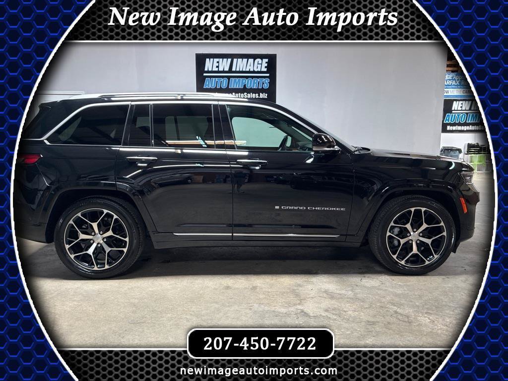 Used 2023 Jeep Grand Cherokee Summit AWD/4WD image 1