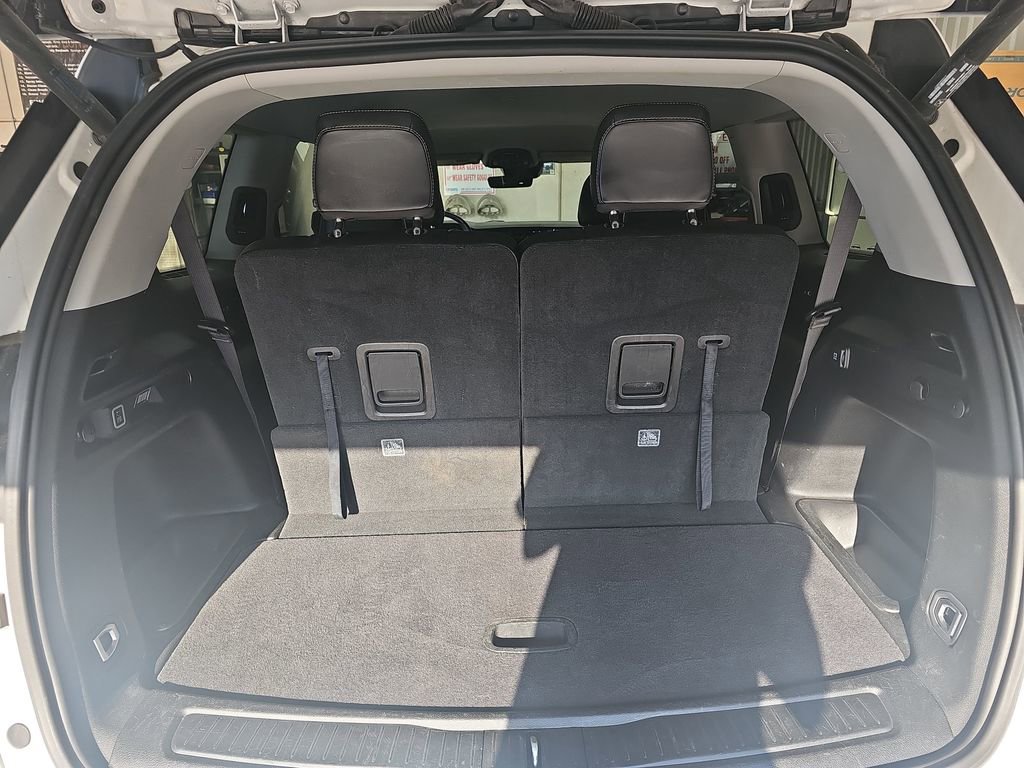 Used 2023 Jeep Grand Cherokee L Limited RWD image 12