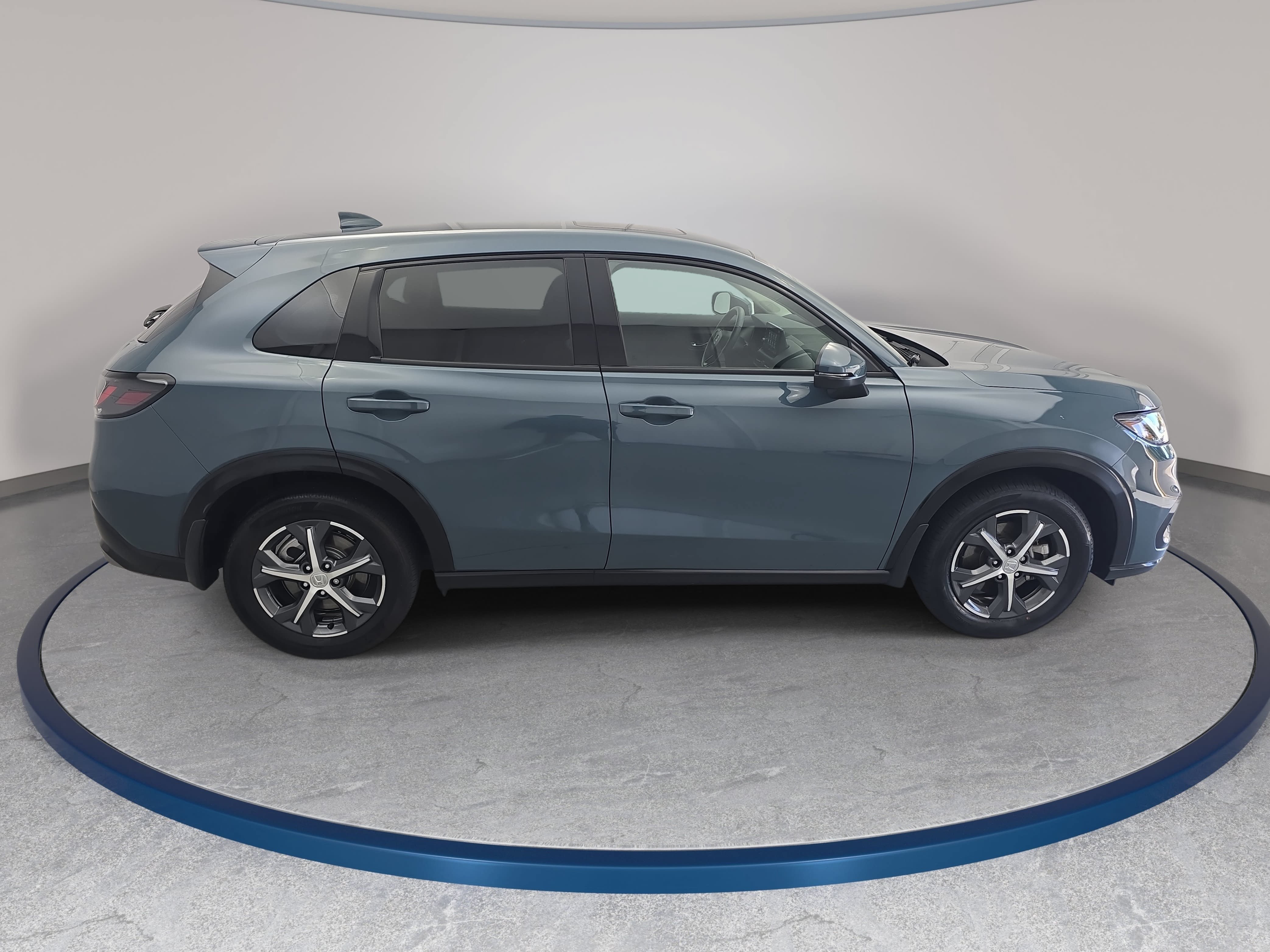 Used 2024 Honda HR-V EX-L image 4