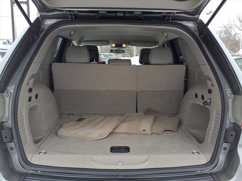 Used 2011 Jeep Grand Cherokee Laredo image 9