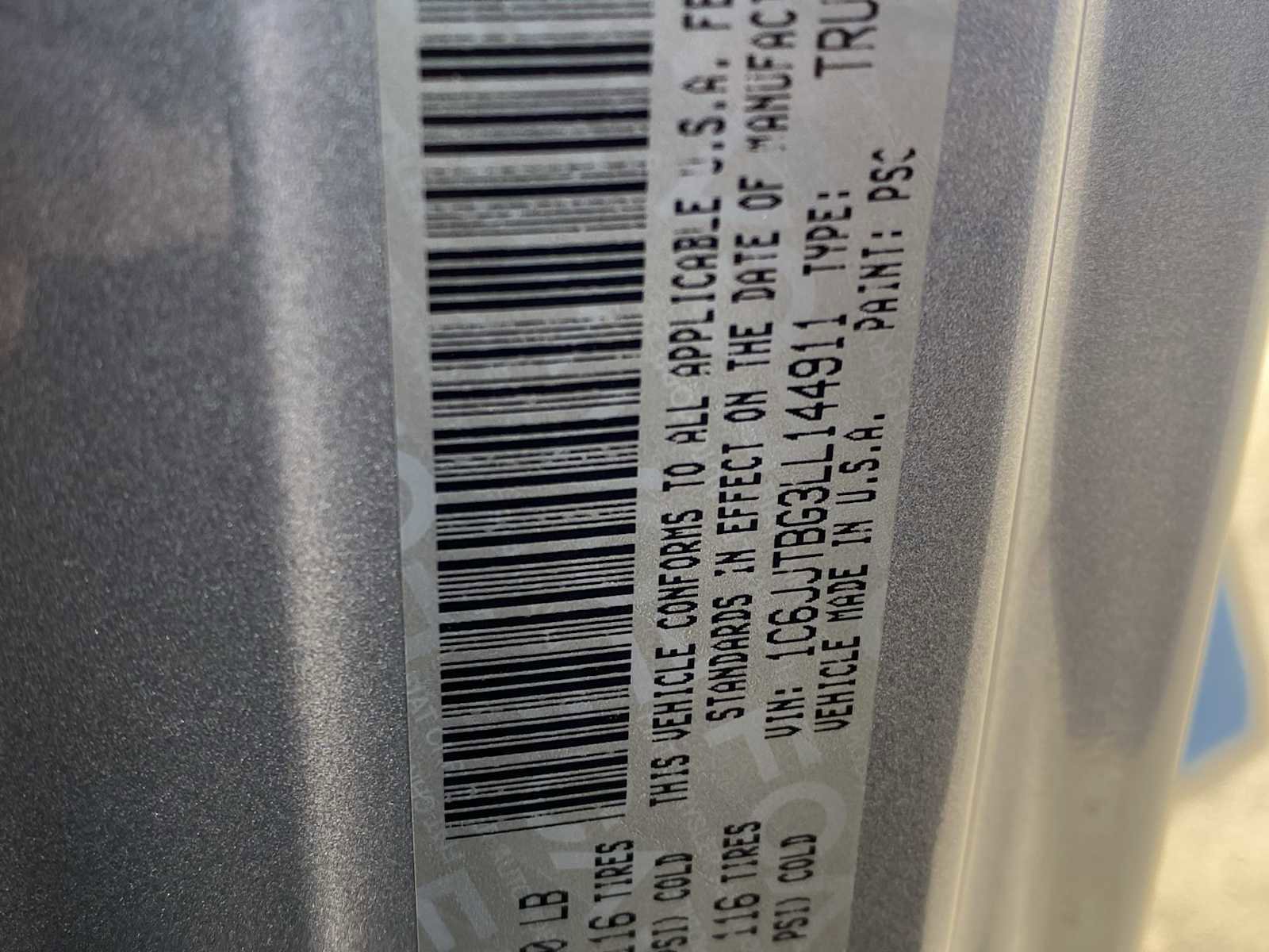 Used 2020 Jeep Gladiator Rubicon w/ Trailer Tow Package image 33