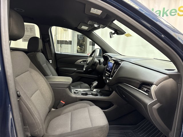 Used 2023 Chevrolet Traverse LT image 31