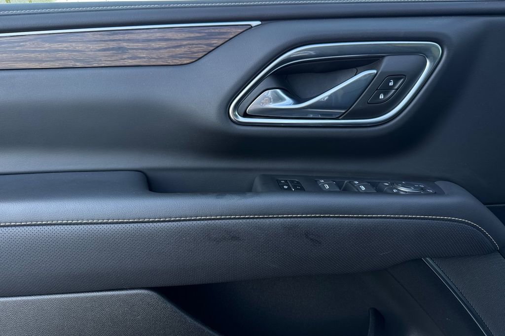 Certified 2024 Chevrolet Suburban Premier AWD/4WD image 11